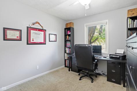 729 Colonial Way Greenwood IN 46142