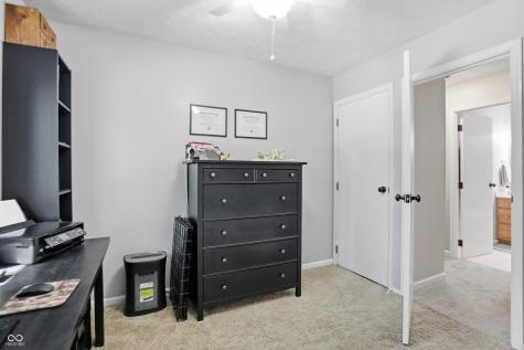 729 Colonial Way Greenwood IN 46142