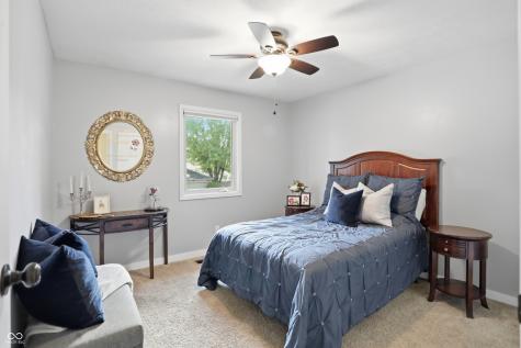 729 Colonial Way Greenwood IN 46142