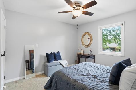 729 Colonial Way Greenwood IN 46142