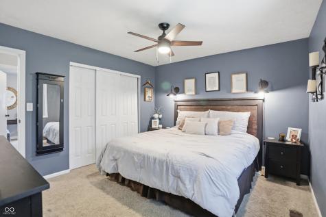 729 Colonial Way Greenwood IN 46142