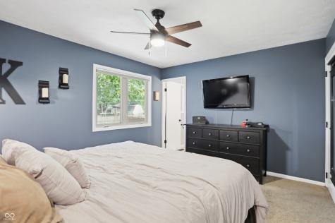 729 Colonial Way Greenwood IN 46142