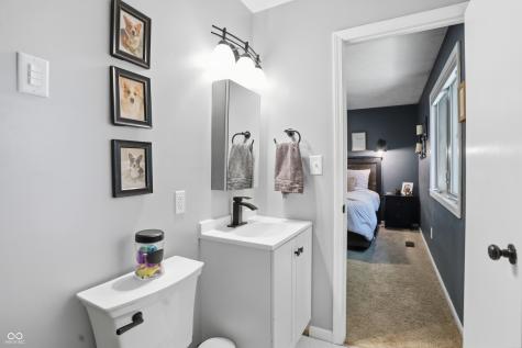 729 Colonial Way Greenwood IN 46142