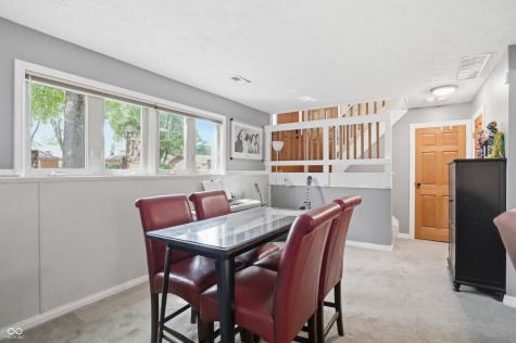 729 Colonial Way Greenwood IN 46142