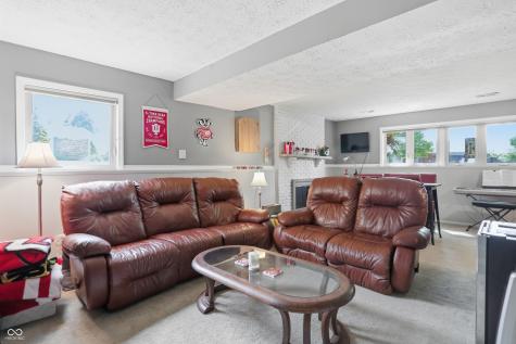 729 Colonial Way Greenwood IN 46142