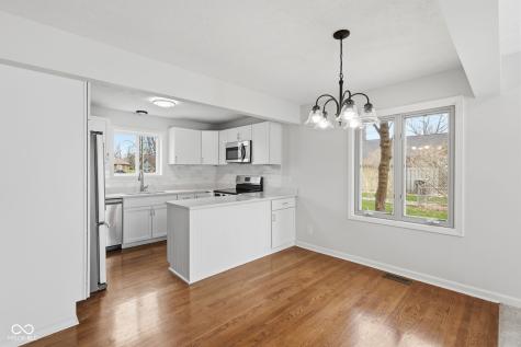 1429 Timber Trail Greenwood IN 46142