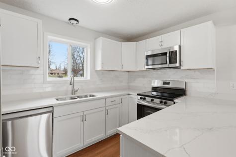 1429 Timber Trail Greenwood IN 46142