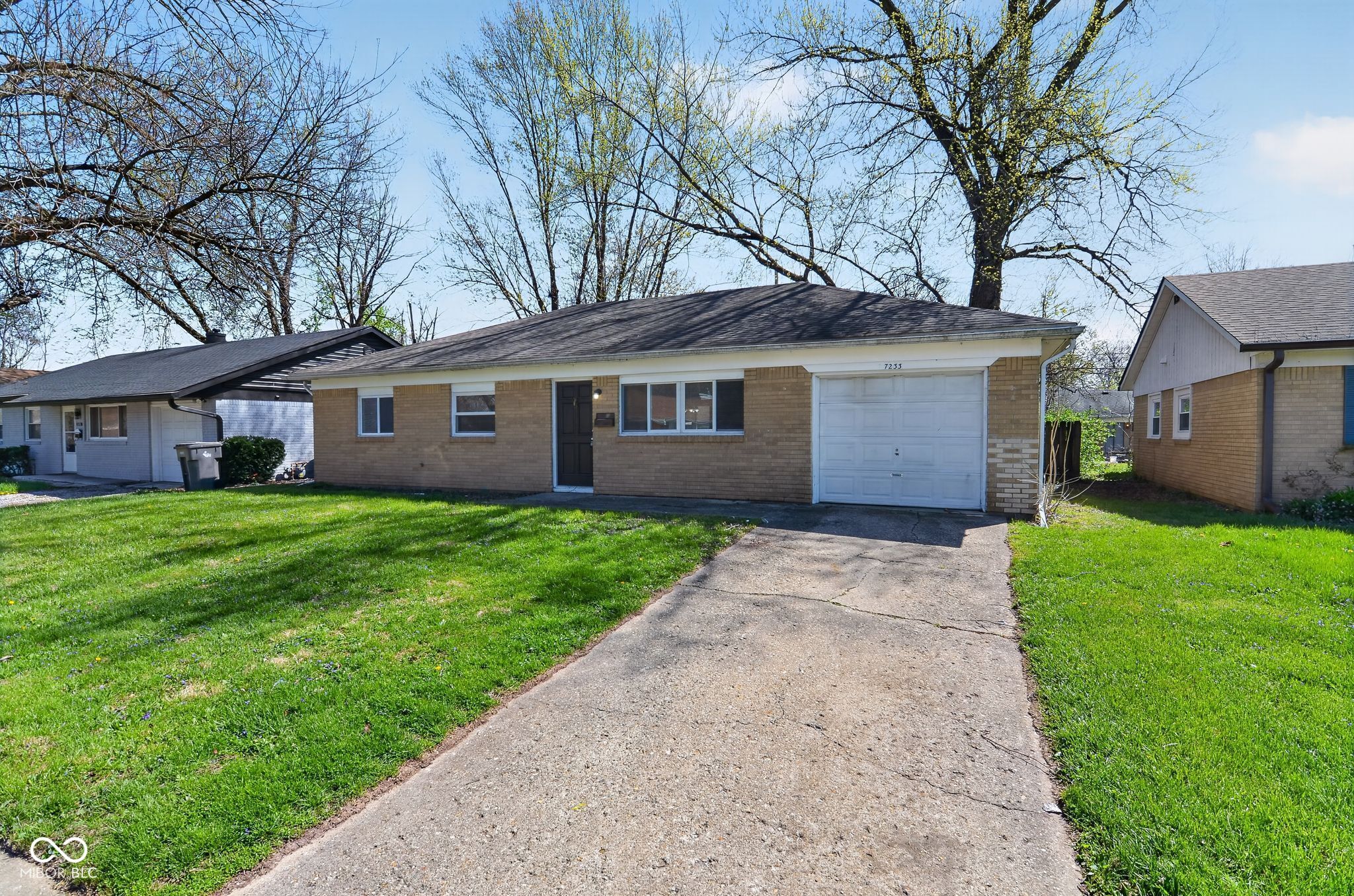 7233 E 34th Place Indianapolis IN 46226
