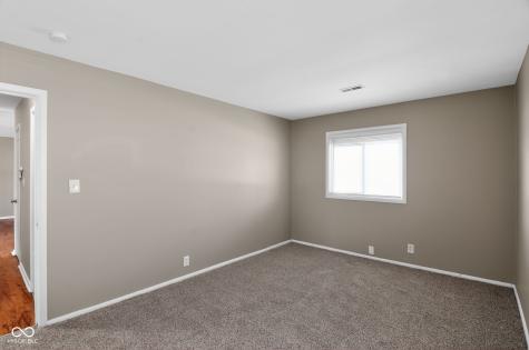 7233 E 34th Place Indianapolis IN 46226