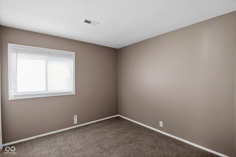 7233 E 34th Place Indianapolis IN 46226