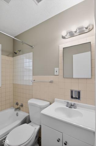 7233 E 34th Place Indianapolis IN 46226