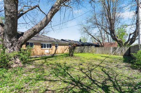 7233 E 34th Place Indianapolis IN 46226