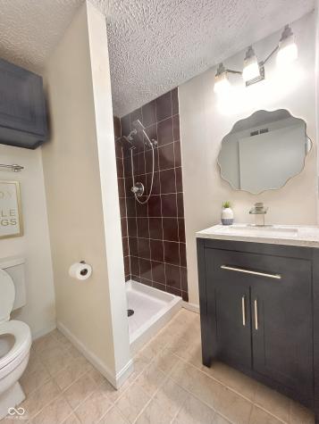 908 N Meadows Lane Greenfield IN 46140