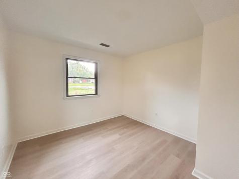 908 N Meadows Lane Greenfield IN 46140