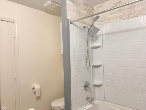 908 N Meadows Lane Greenfield IN 46140