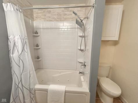 908 N Meadows Lane Greenfield IN 46140