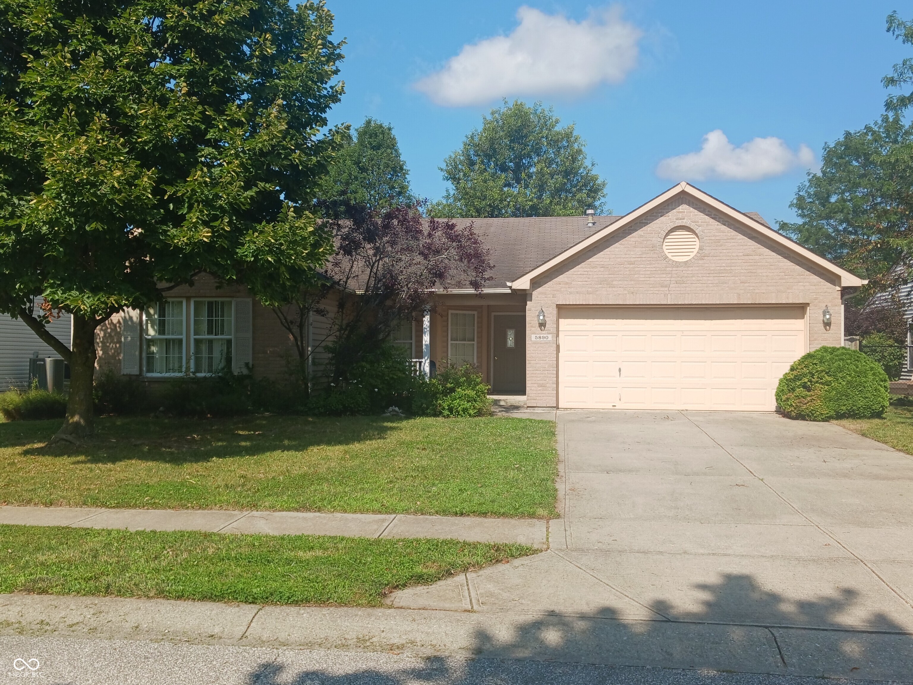 5890 Jamestown Square Lane Indianapolis IN 46234