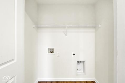 8520 Goldfinch Road Brownsburg IN 46112