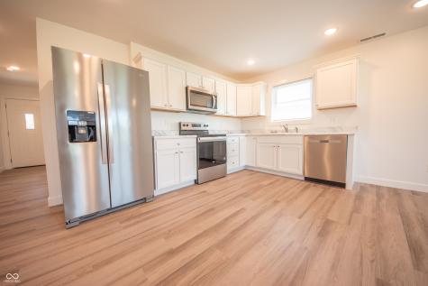 1592 W Paula Drive Columbus IN 47201