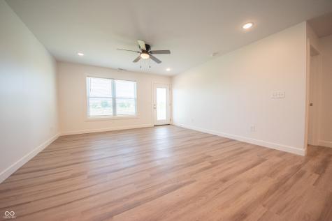 1592 W Paula Drive Columbus IN 47201