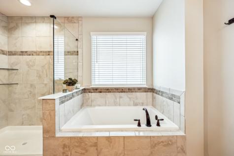 4204 Omaha Drive Bargersville IN 46106