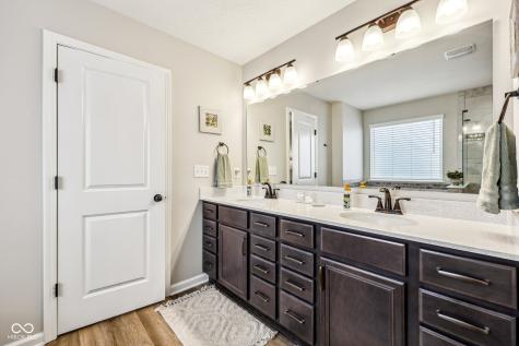 4204 Omaha Drive Bargersville IN 46106