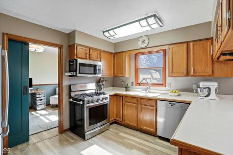 6937 Mapleton Court Indianapolis IN 46214