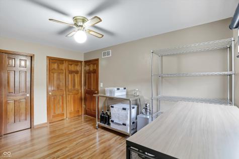 6937 Mapleton Court Indianapolis IN 46214