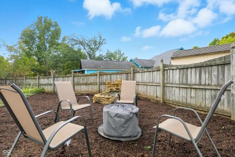 6937 Mapleton Court Indianapolis IN 46214
