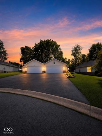 7625 Orchard Village Drive Indianapolis IN 46217