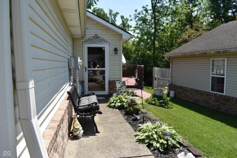 7625 Orchard Village Drive Indianapolis IN 46217