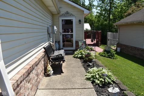 7625 Orchard Village Drive Indianapolis IN 46217