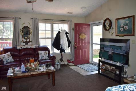7625 Orchard Village Drive Indianapolis IN 46217