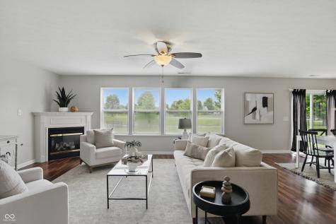 6552 Hunters Ridge S Zionsville IN 46077