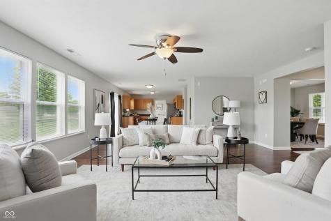 6552 Hunters Ridge S Zionsville IN 46077
