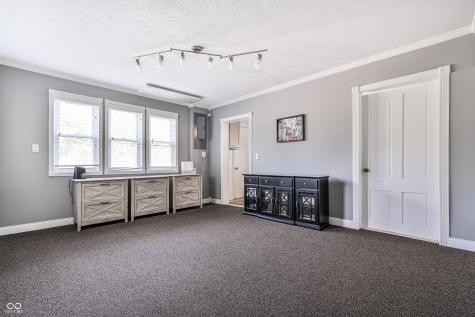 610 N Rangeline Road Carmel IN 46032