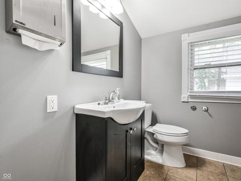 610 N Rangeline Road Carmel IN 46032