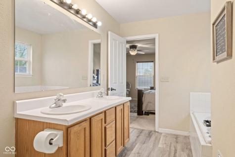 6111 Parrington Drive Indianapolis IN 46236