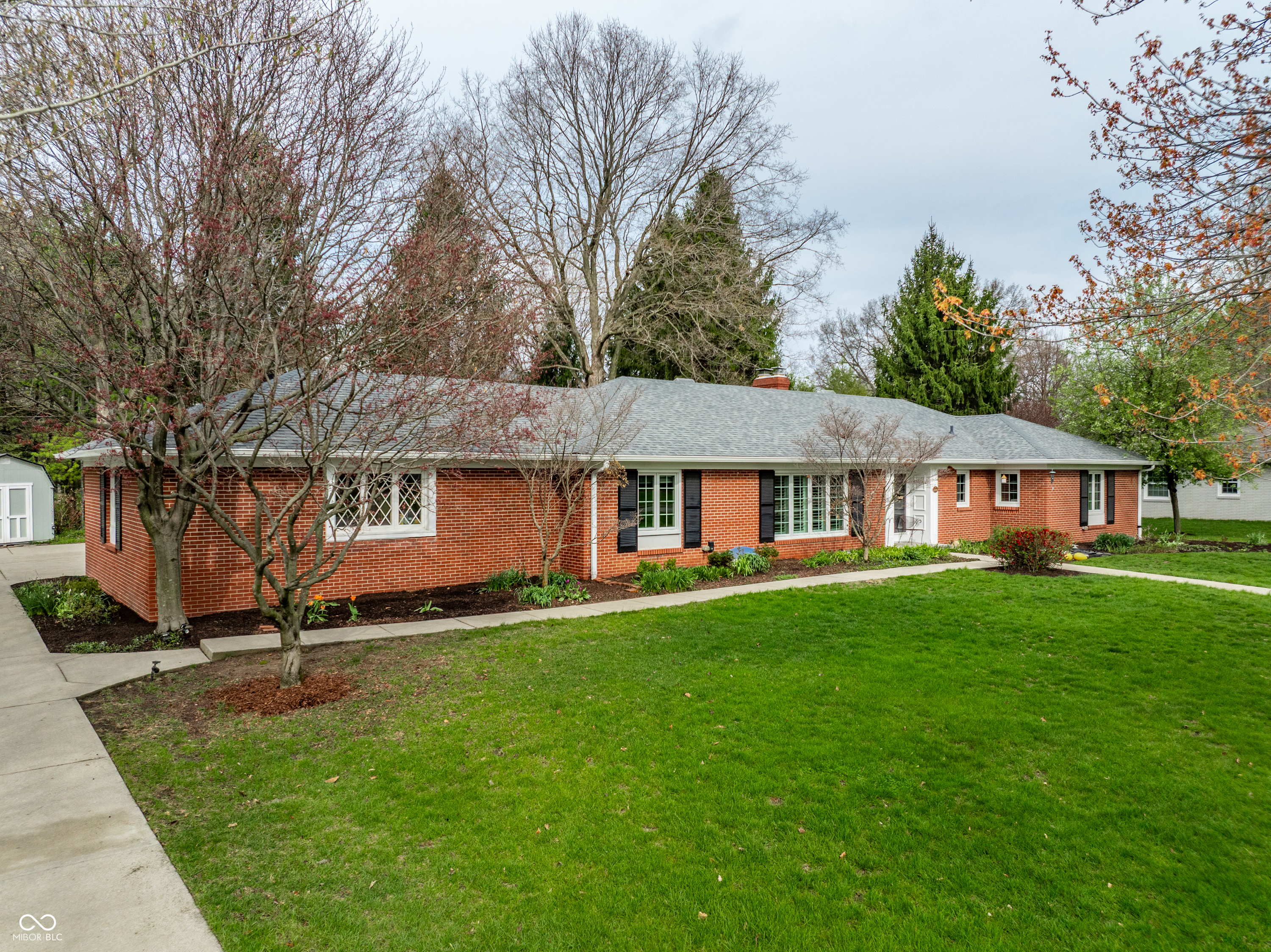 6330 Glen Coe Drive Indianapolis IN 46260
