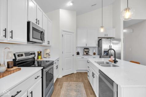 866 Declaration Drive Pittsboro IN 46167