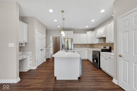 10074 Pyrite Court Noblesville IN 46060