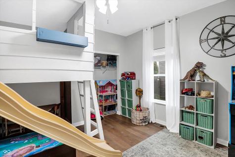 1664 Woodside Circle Franklin IN 46131