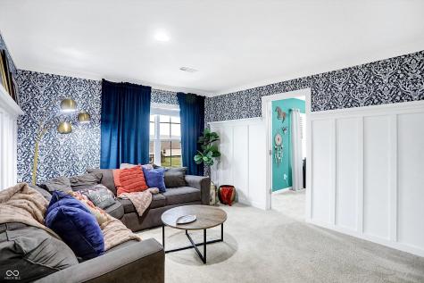 1664 Woodside Circle Franklin IN 46131