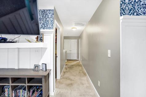 1664 Woodside Circle Franklin IN 46131