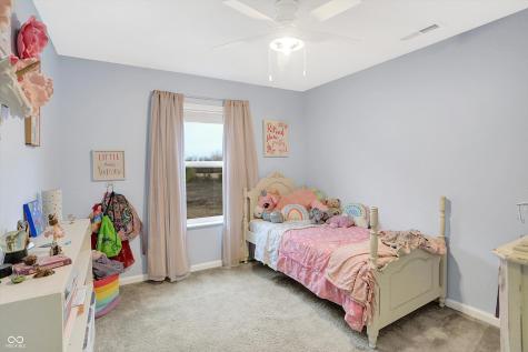 1664 Woodside Circle Franklin IN 46131