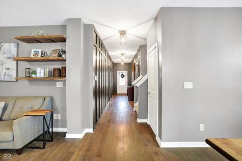 1664 Woodside Circle Franklin IN 46131