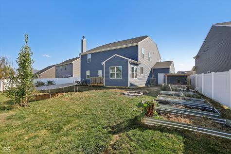 1664 Woodside Circle Franklin IN 46131