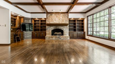 14300 Oakbrook Court Carmel IN 46033