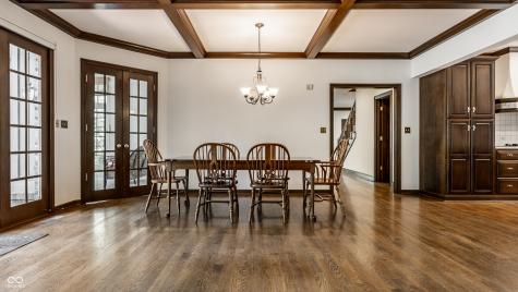 14300 Oakbrook Court Carmel IN 46033