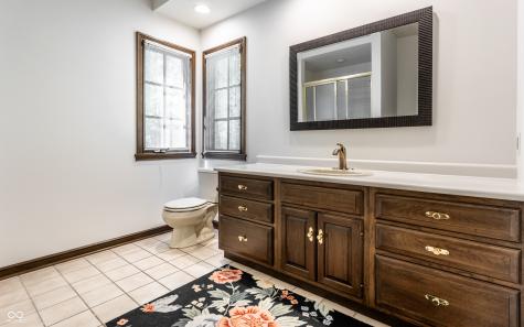 14300 Oakbrook Court Carmel IN 46033